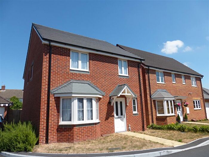 4 Bedroom House To Rent In Poppy Fields, Upper Stratton, Swindon, SN2