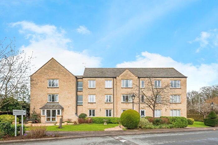 1 Bedroom Apartment For Sale In St. Marys Mead, Witney, OX28