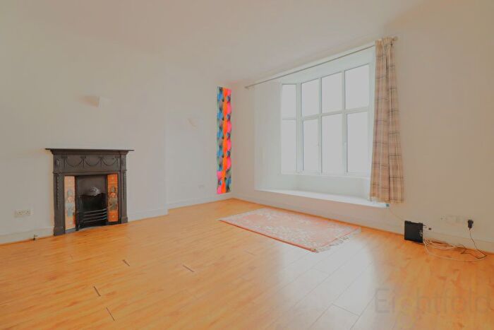 1 Bedroom Flat To Rent In Kings Road, Brighton, BN1