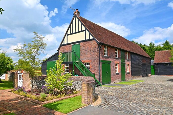 2 Bedroom Detached House To Rent In Beesonend Lane, Harpenden, Hertfordshire, AL5