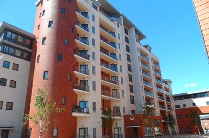 1 Bedroom Flat To Rent In The Junction, Gray's Place, Slough, Berkshire, SL2