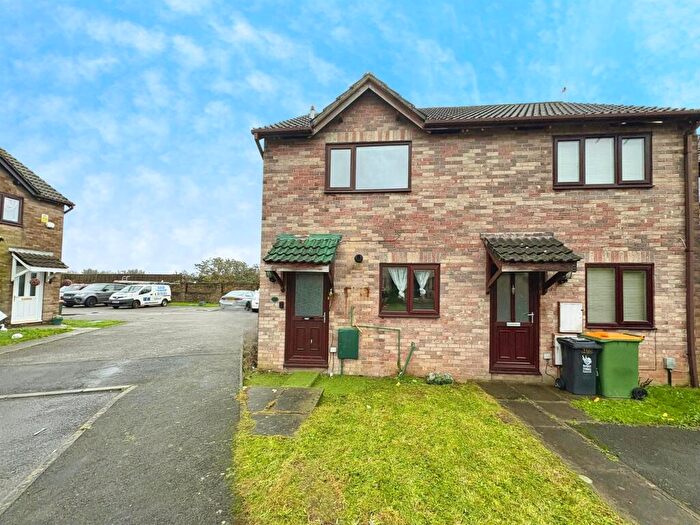 2 Bedroom End Of Terrace House For Sale In The Turnstiles, Newport, NP20