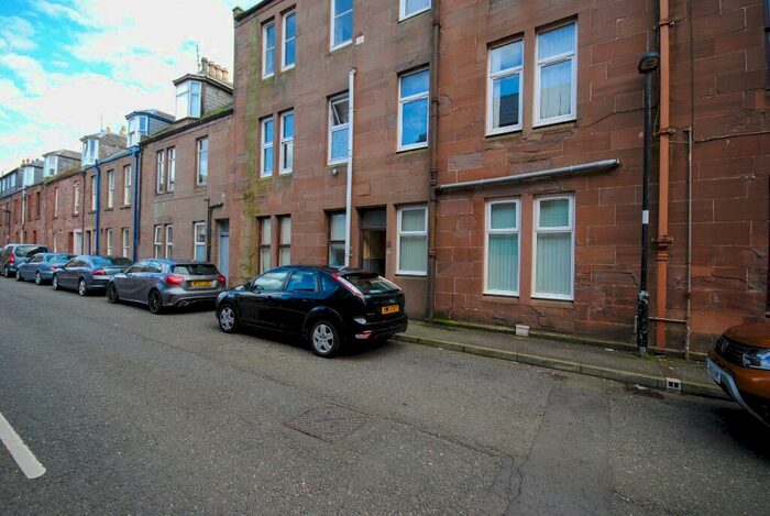 1 Bedroom Flat To Rent In John Street, Arbroath, Angus, DD11