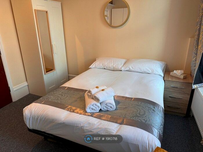 Studio To Rent In Tottenham Lane, London, N8