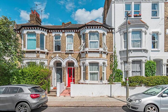 4 Bedroom House For Sale In Lavender Sweep, Clapham Junction, SW11