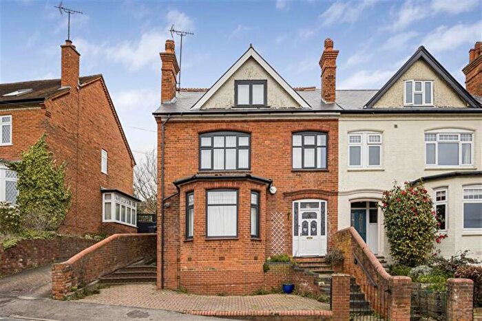 5 Bedroom Semi Detached House To Rent In Clifton Park Road, Caversham, Reading, RG4