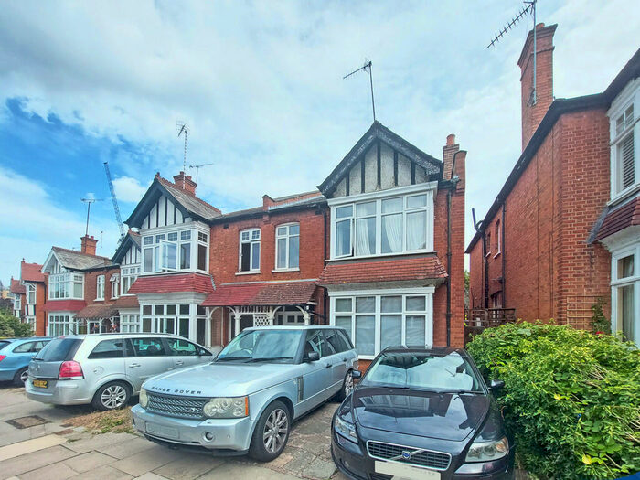 Houses for sale & to rent in HA1 4AP, Charles Crescent, West Harrow Harrow