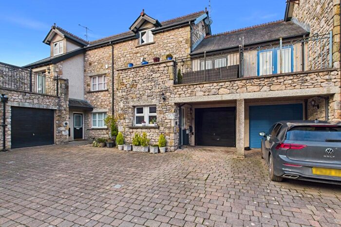 4 Bedroom Town House For Sale In Rowan Garth, Kirkby Lonsdale, LA6