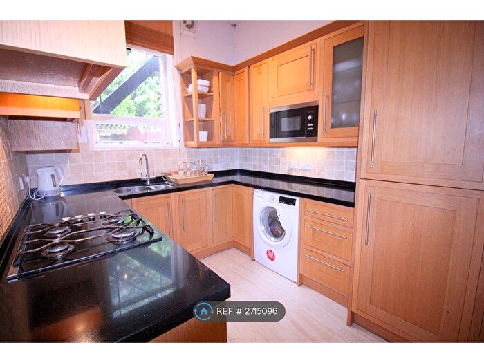 1 Bedroom Flat To Rent In Vanbrugh Hill, London, SE3