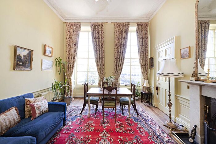 3 Bedroom Flat To Rent In Melville Place, West End, Edinburgh, EH3