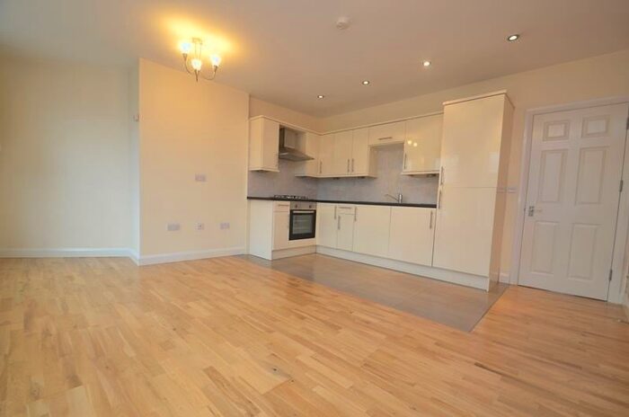 1 Bedroom Apartment To Rent In High Street, Ruislip, HA4