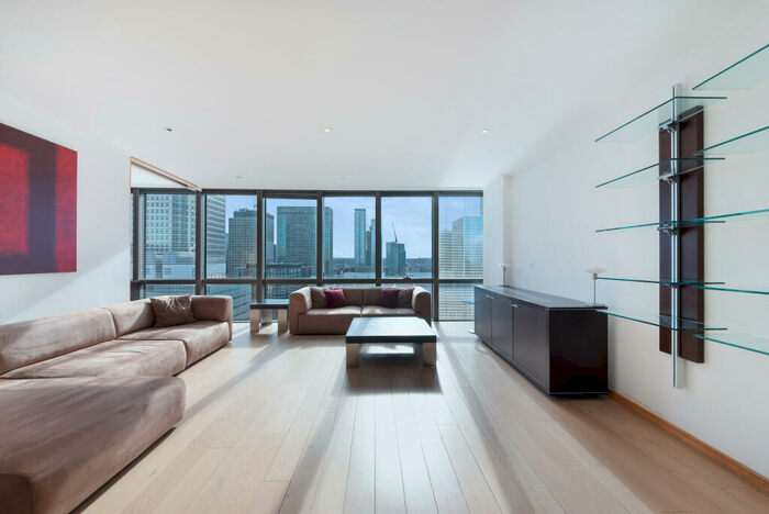 2 Bedroom Apartment To Rent In West India Quay, Canary Wharf, London, E14