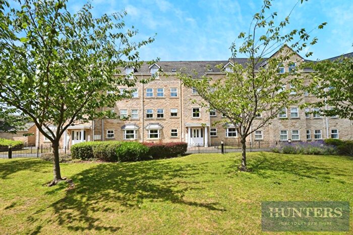 3 Bedroom Penthouse To Rent In Navigation Drive, Bradford, BD10