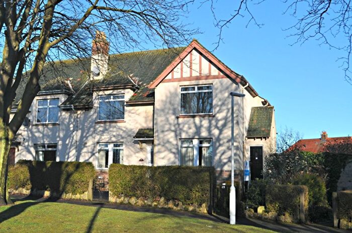 3 Bedroom Flat To Rent In King Street, Kirkcaldy, KY2