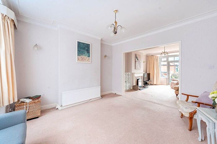 8 Bedroom Semi-Detached House For Sale In Lodore Gardens, Kingsbury, London, NW9