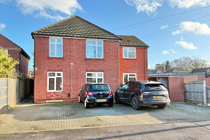 1 Bedroom Flat For Sale In Addison Road, Sarisbury Green, SO31