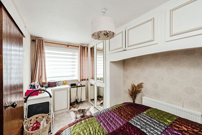 1 Bedroom End Of Terrace House For Sale In Bronwydd, Birchgrove, Swansea, SA7