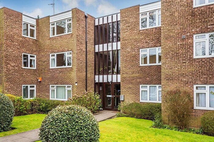 2 Bedroom Property To Rent In Ashley Road, Walton-On-Thames, KT12