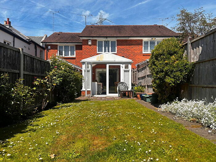 2 Bedroom Terraced House For Sale In Sevenoaks Road, Pratts Bottom, Orpington, BR6
