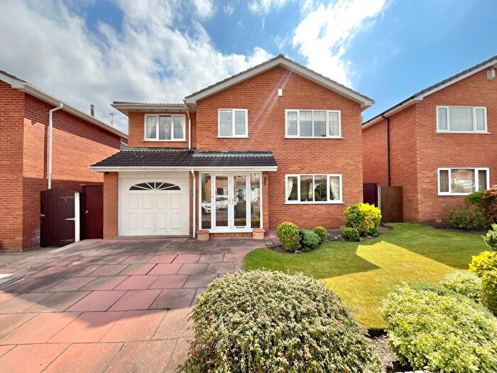 4 Bedroom Detached House For Sale In Regent Close, Birkdale, Southport, PR8