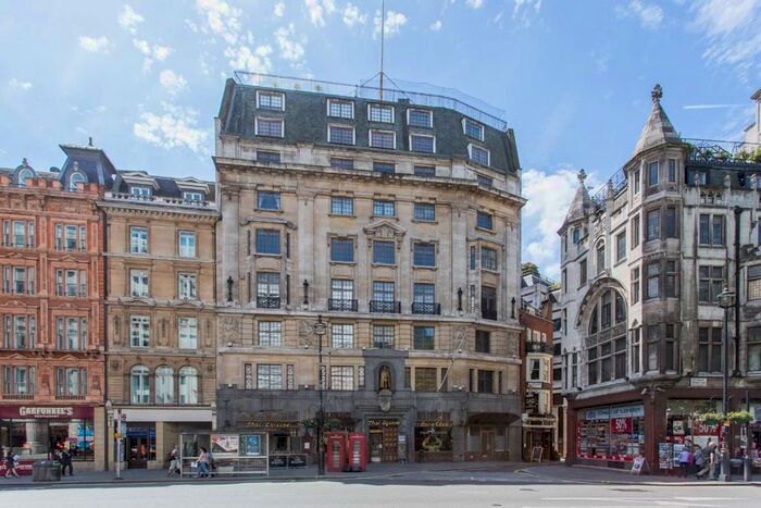 3 Bedroom Flat To Rent In Cockspur Street, London, SW1Y