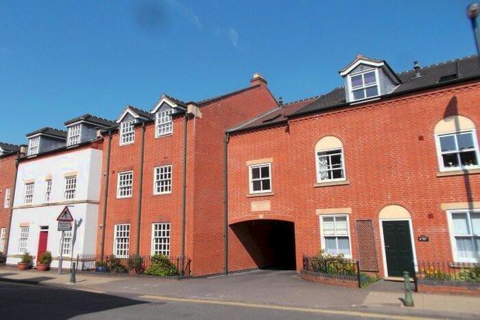 2 Bedroom Flat To Rent In Tarncourt House, Lichfield, WS13