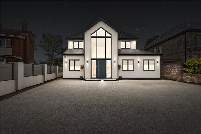 5 Bedroom Detached House For Sale In Ernest Road, Emerson Park, RM11