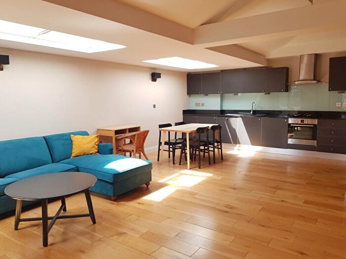 2 Bedroom Flat To Rent In Chalk Farm Road, London, NW1