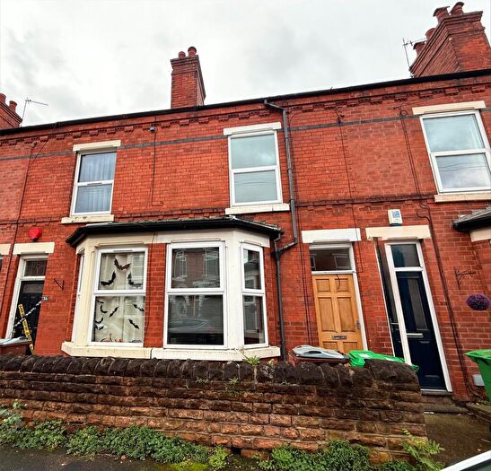 4 Bedroom House To Rent In Crossman Street, Nottingham, NG5