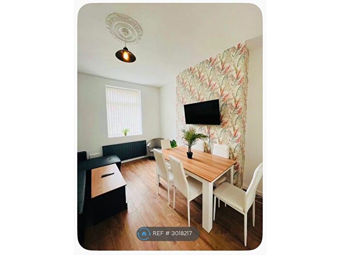 4 Bedroom Terraced House To Rent In Hawkesworh Street, Liverpool, L4