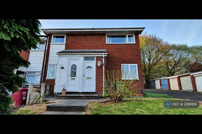 2 Bedroom Flat To Rent In Darcy Lever, Bolton, BL3