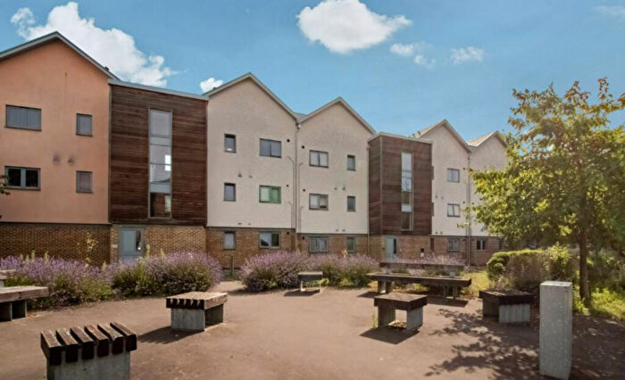 1 Bedroom Apartment To Rent In Quayside Drive, Colchester, CO2