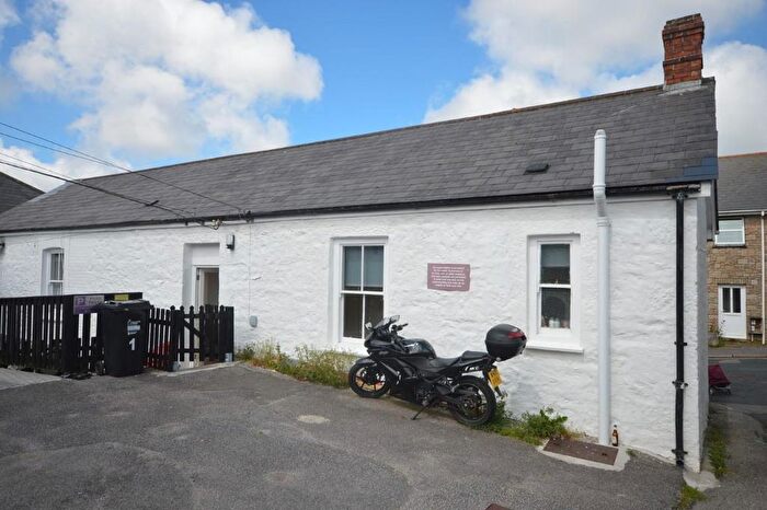 1 Bedroom Flat To Rent In Basset Street, Redruth, TR15