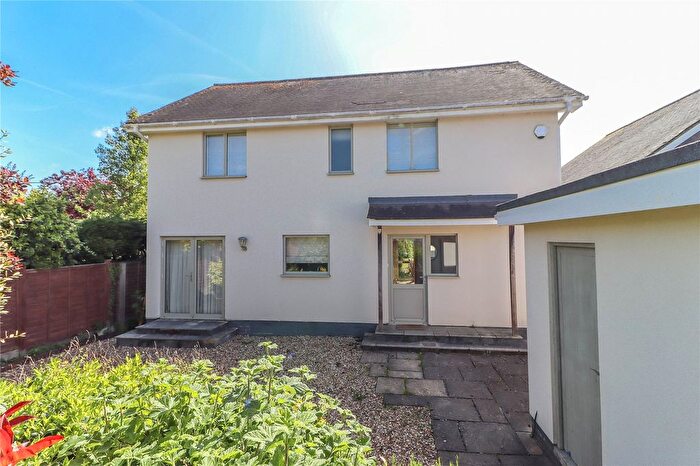 3 Bedroom Detached House For Sale In Nelson Close, Stockbridge, Hampshire, SO20