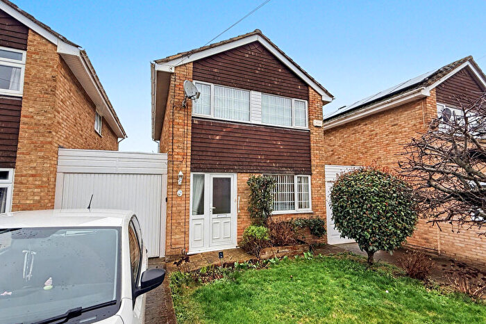 3 Bedroom Detached House For Sale In Oak Way, Huntley, GL19