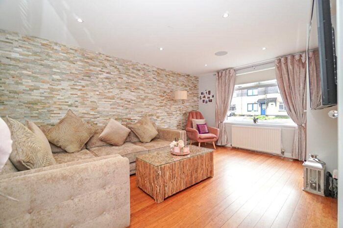 2 Bedroom End Of Terrace House For Sale In Belmont Street, Clydebank, G81