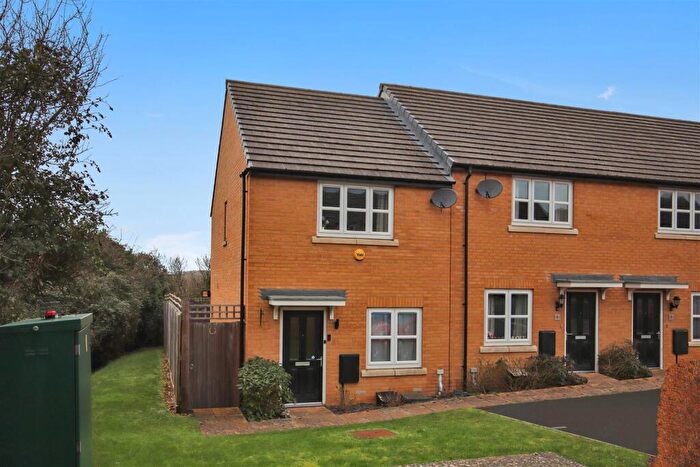 2 Bedroom End Of Terrace House For Sale In Blackberry Close, Higham Ferrers, NN10