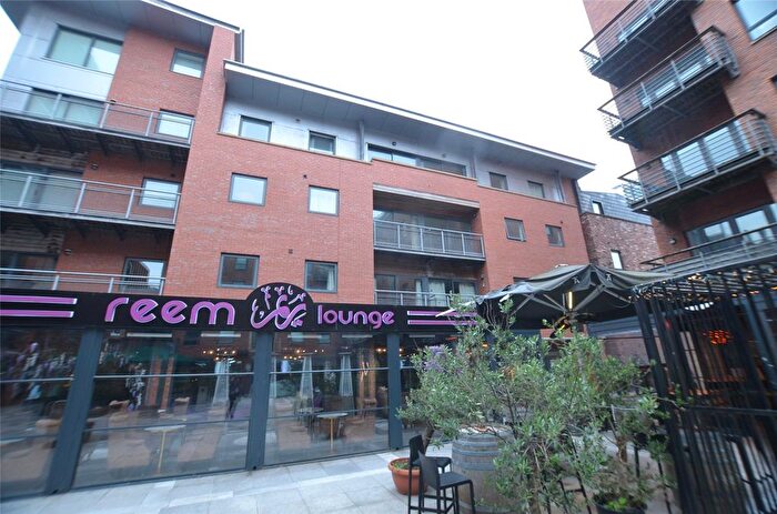 2 Bedroom Flat For Sale In Madison Square, Liverpool, Merseyside, L1