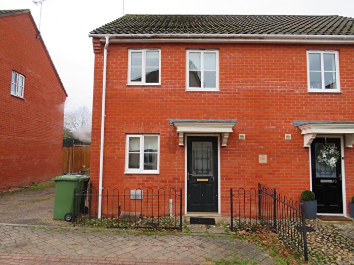 2 Bedroom Semi-Detached House To Rent In Pennycress Drive, Thetford, IP24