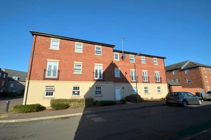 2 Bedroom Flat To Rent In Proclamation Avenue, Rothwell, Kettering, NN14
