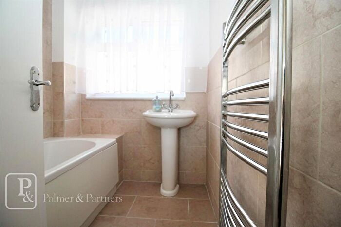 2 Bedroom Bungalow For Sale In Windermere Road, Holland-On-Sea, Clacton-On-Sea, CO15