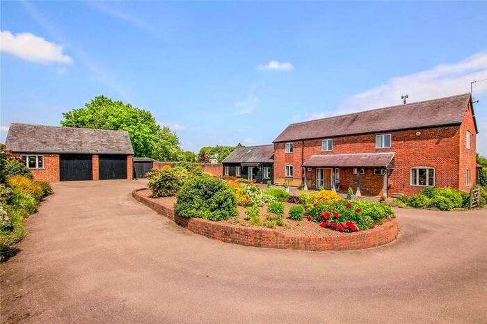 4 Bedroom Property To Rent In Whelpley Hill, Near Berkhamsted, HP5