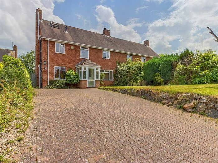 4 Bedroom Semi-Detached House For Sale In Old Malvern Road, Powick, Worcester, WR2