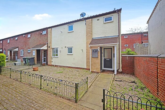 3 Bedroom End Of Terrace House For Sale In Doverdale Close, Redditch, B98