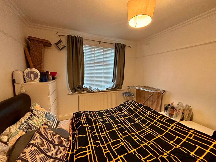 2 Bedroom Flat For Sale In Guelder Road, High Heaton, Newcastle Upon Tyne, NE7