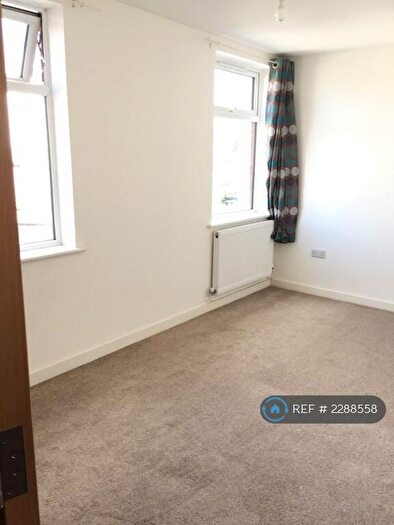 2 Bedroom Flat To Rent In Ashbourne House, Bristol, BS5