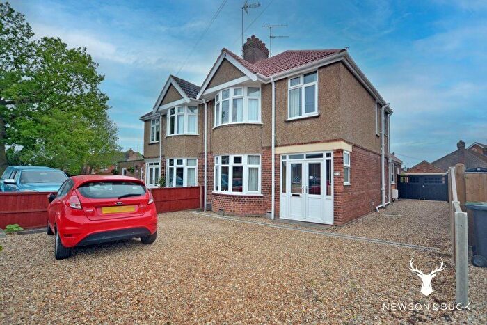 3 Bedroom Semi-Detached House For Sale In Wootton Road, King's Lynn, PE30
