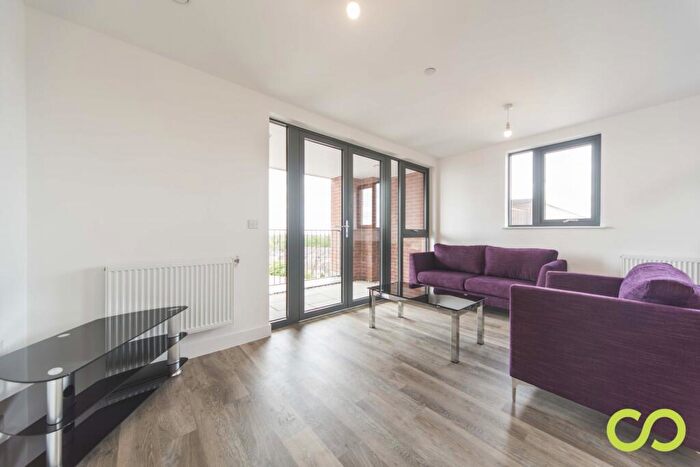 2 Bedroom Flat To Rent In Charlotte House, High Street, Sutton, SM1