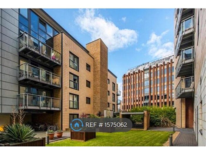 4 Bedroom Flat To Rent In Great Dover Street, London, SE1