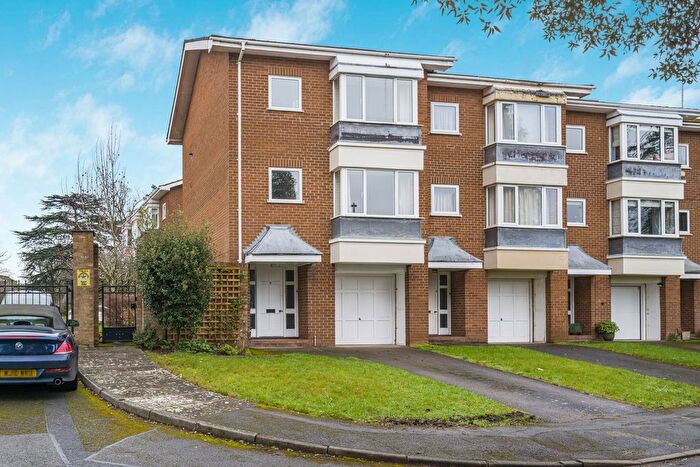 3 Bedroom End Of Terrace House For Sale In Cleevelands Drive, Pittville, Cheltenham, GL50